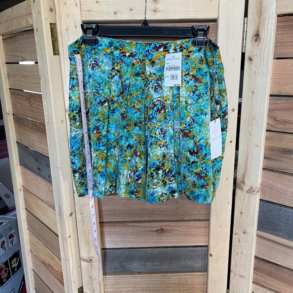 Wayf water print shorts. Bodysuit sold separately. 🧺